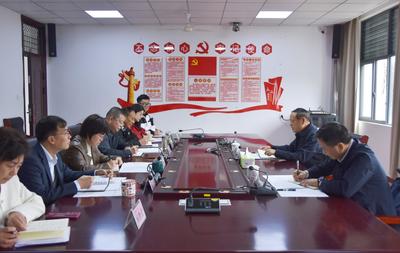 李铁范到党委组织部调研指导工作