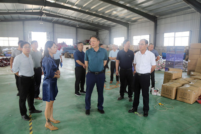 县人大常委会联合组织部调研村级集体经济发展 现状、问题与对策